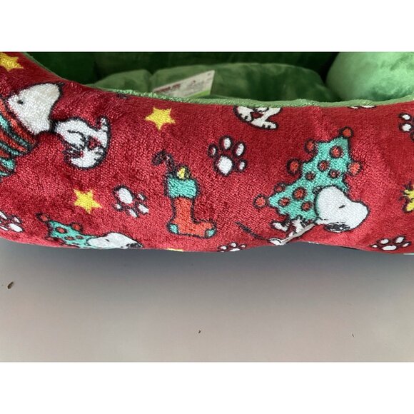 Peanuts Snoopy Small Dog Cat Pet Cozy Cuddler Bed Christmas Holiday Red Green - Picture 13 of 15
